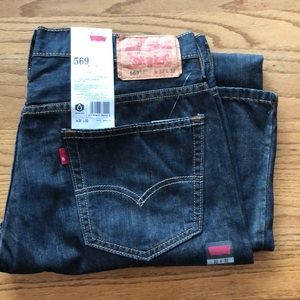 Levi’s 569 New.  32x32